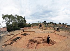 Fig.-6-Odeon-Necropole-300x220 Mission archéologique à carthage